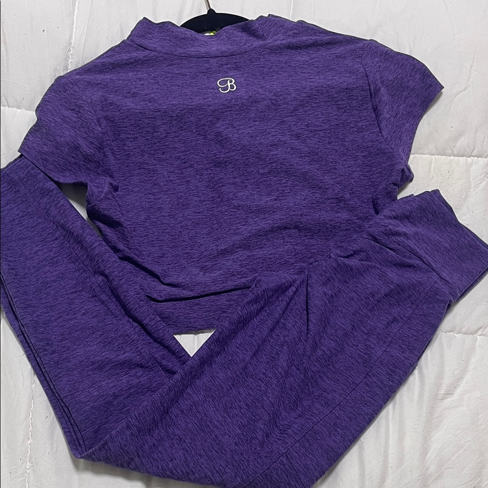 Bombshell Sportswear set - Picture 2 of 2